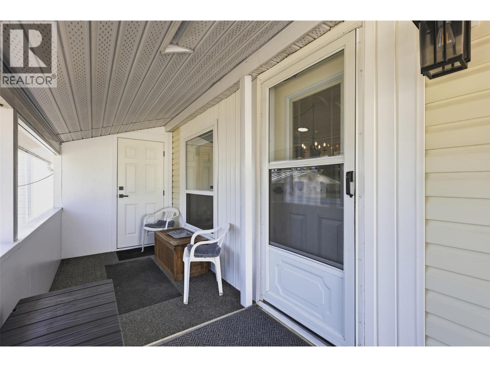 3 Saturn Drive, Kamloops, British Columbia  V2B 1B1 - Photo 2 - 10385199