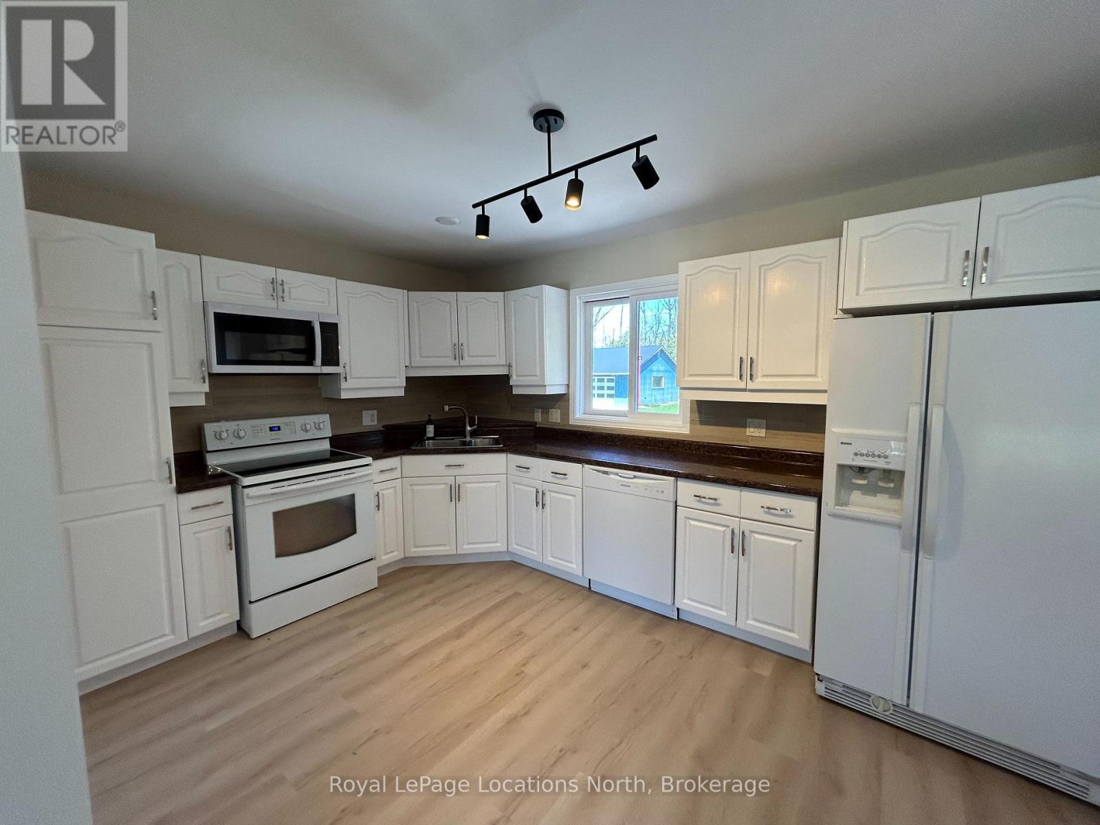 64 Silver Creek Drive, Collingwood, Ontario  L9Y 4W9 - Photo 3 - S13054156