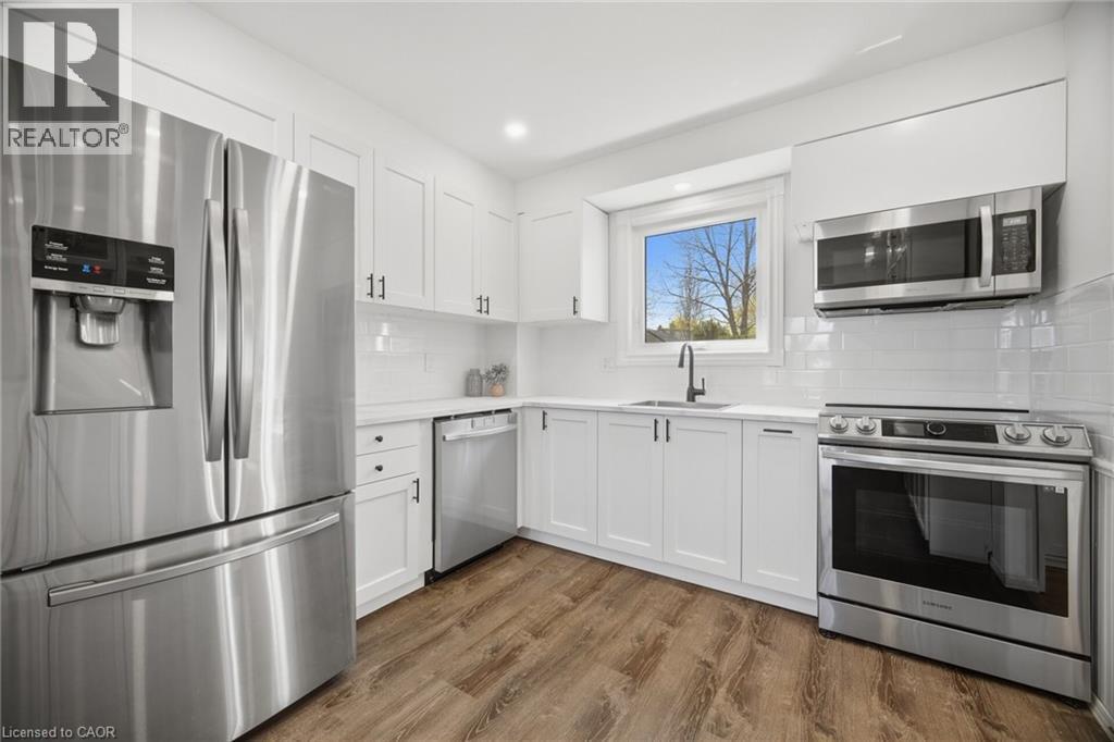 2395 Arnold Crescent, Burlington, Ontario  L7P 4J2 - Photo 13 - 40824793