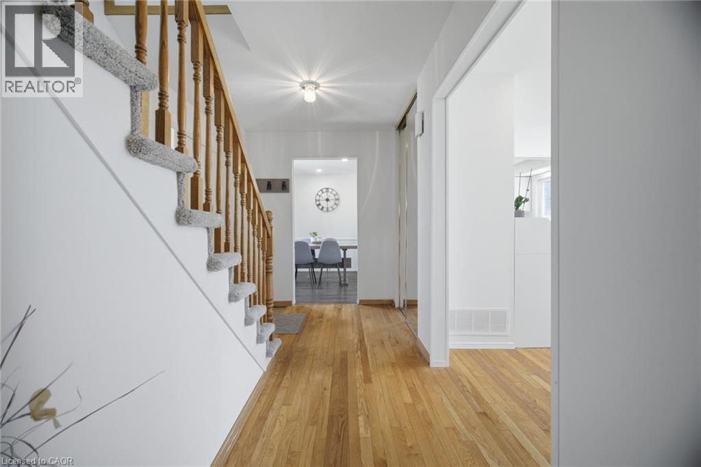 2395 Arnold Crescent, Burlington, Ontario  L7P 4J2 - Photo 6 - 40824793