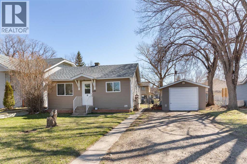 640 Centre Street, Brooks, Alberta