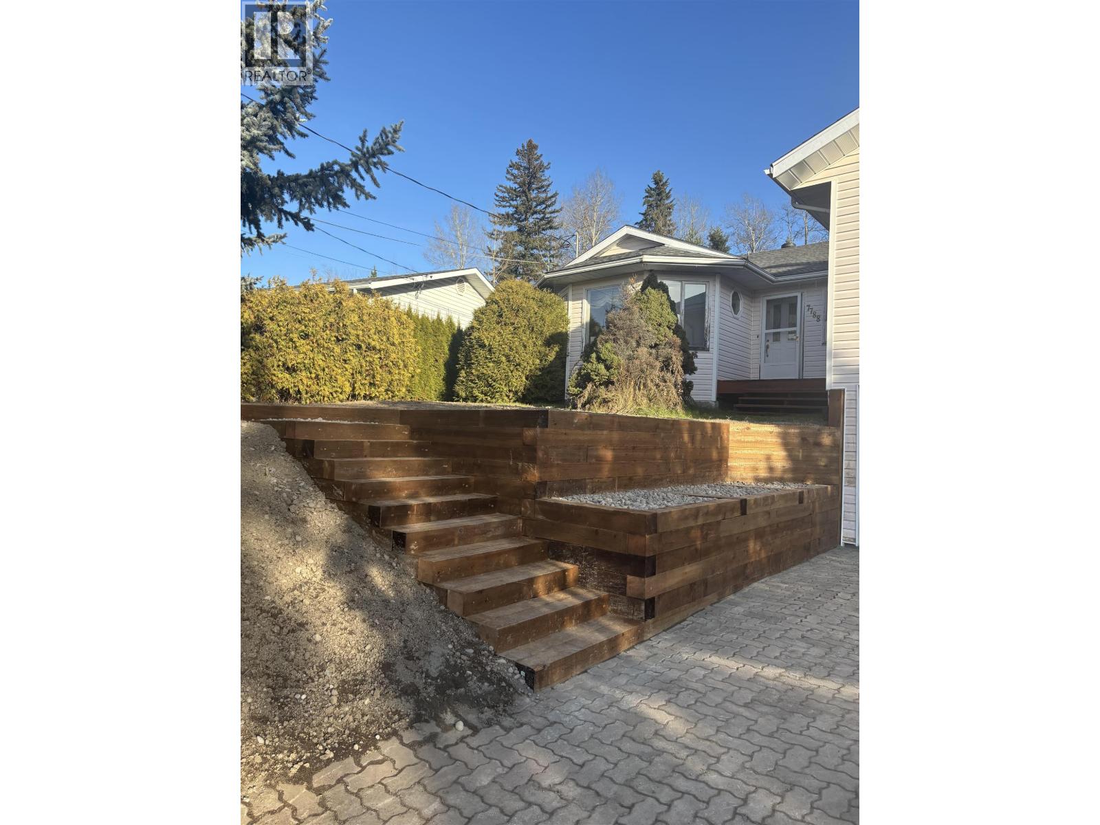 7788 Thompson Drive, Prince George, British Columbia  V2N 5N5 - Photo 3 - R3116858