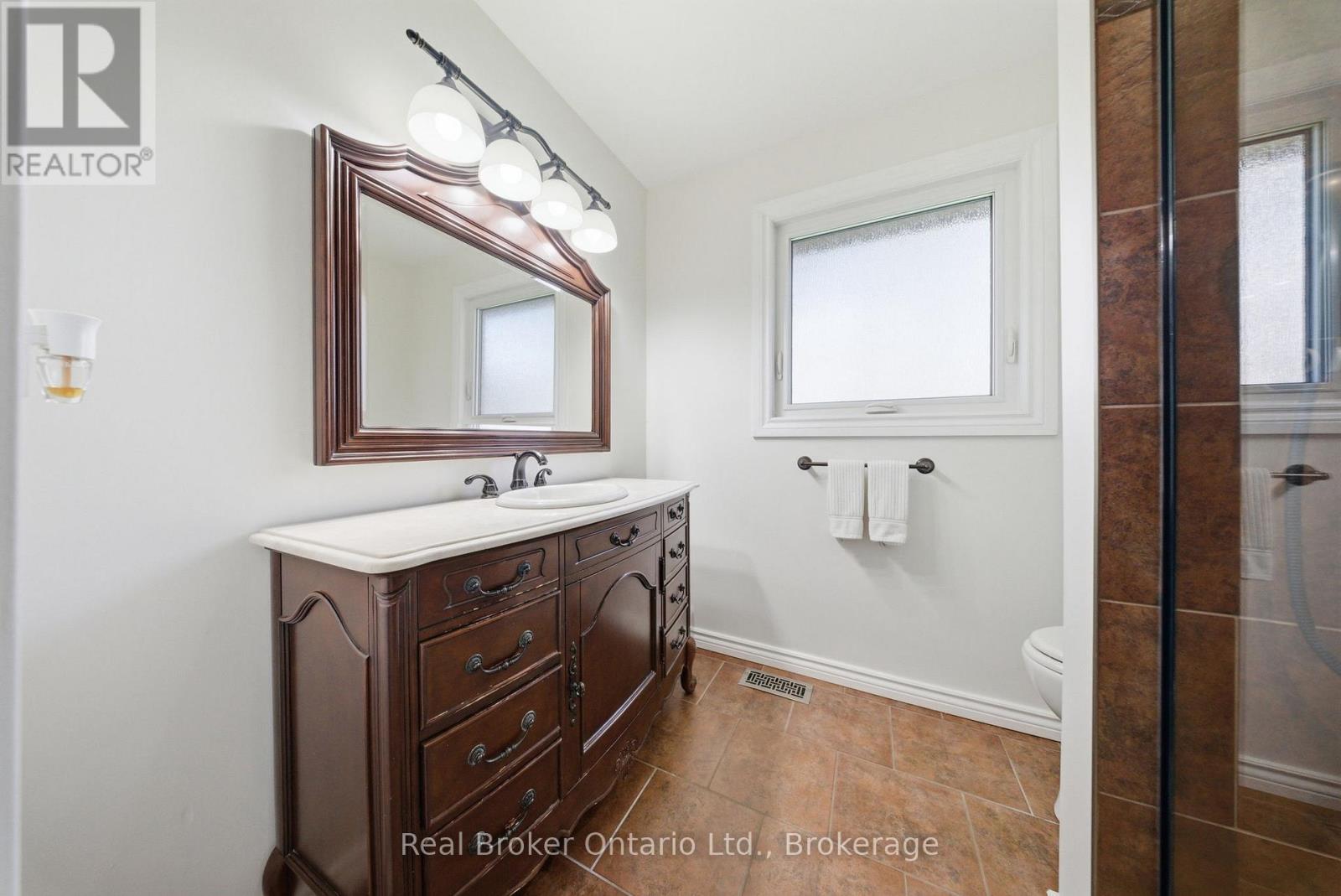 3 Meadowbrook Court, Brant, Ontario  N0E 1N0 - Photo 23 - X13054246