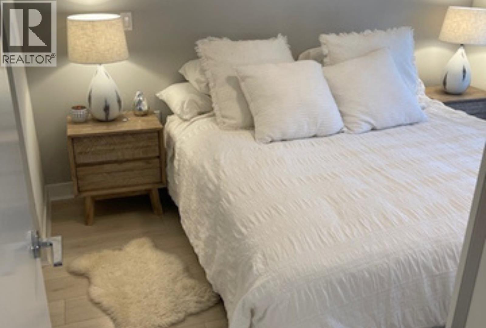 302 160 W 3rd Street, North Vancouver, British Columbia  V7M 0A9 - Photo 10 - R3095253