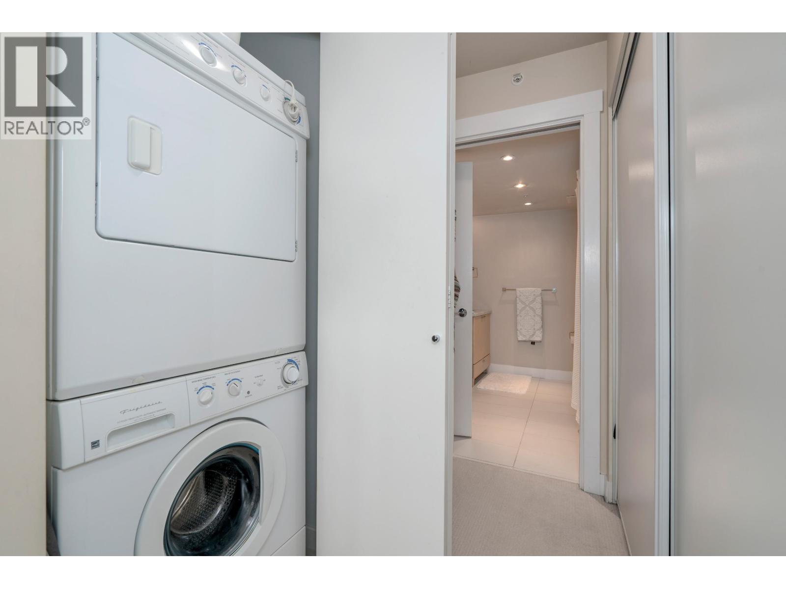 302 160 W 3rd Street, North Vancouver, British Columbia  V7M 0A9 - Photo 16 - R3095253