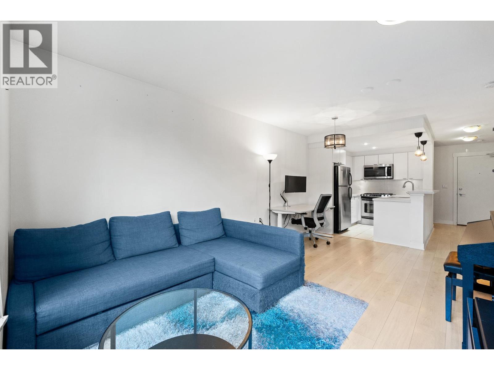 302 160 W 3rd Street, North Vancouver, British Columbia  V7M 0A9 - Photo 8 - R3095253