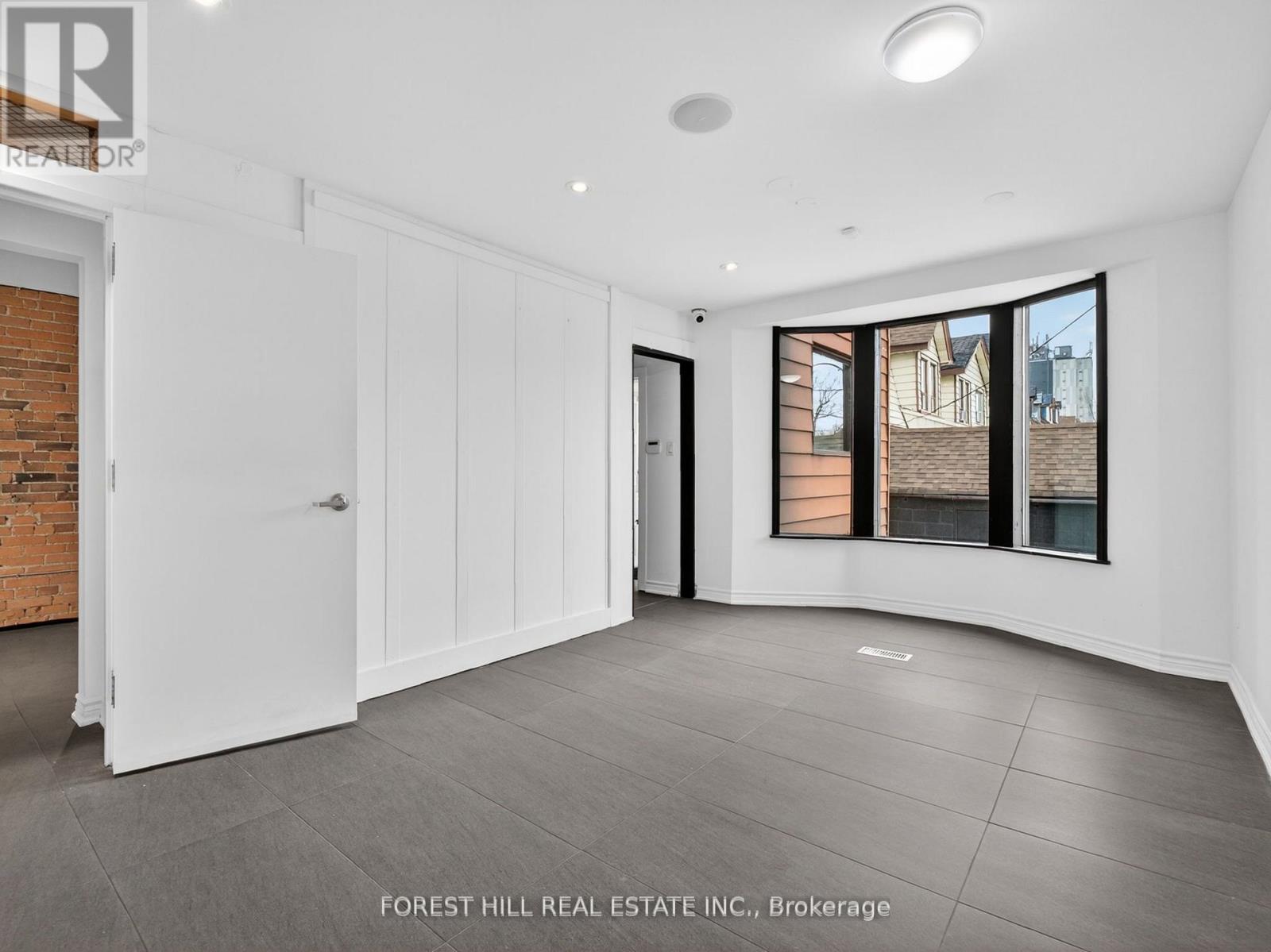 1111 College Street, Toronto, Ontario  M6H 1B4 - Photo 13 - C13054290