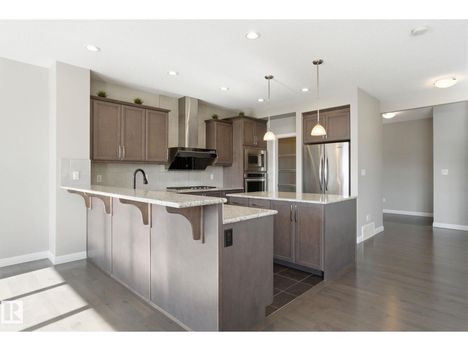 3875 Agar Green SW, Edmonton, Alberta  T6W 2G3 - Photo 11 - E4484505