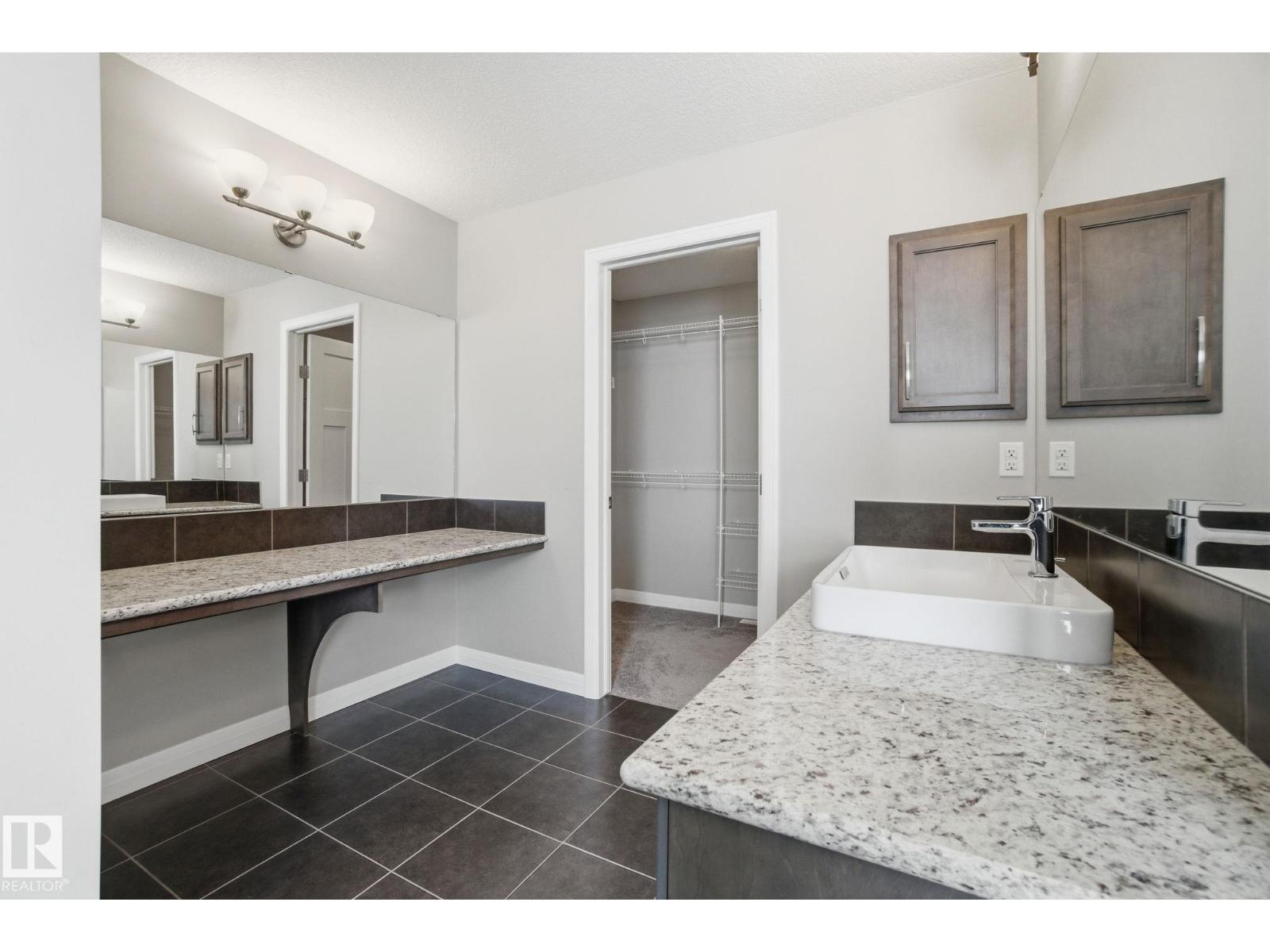 3875 Agar Green SW, Edmonton, Alberta  T6W 2G3 - Photo 36 - E4484505