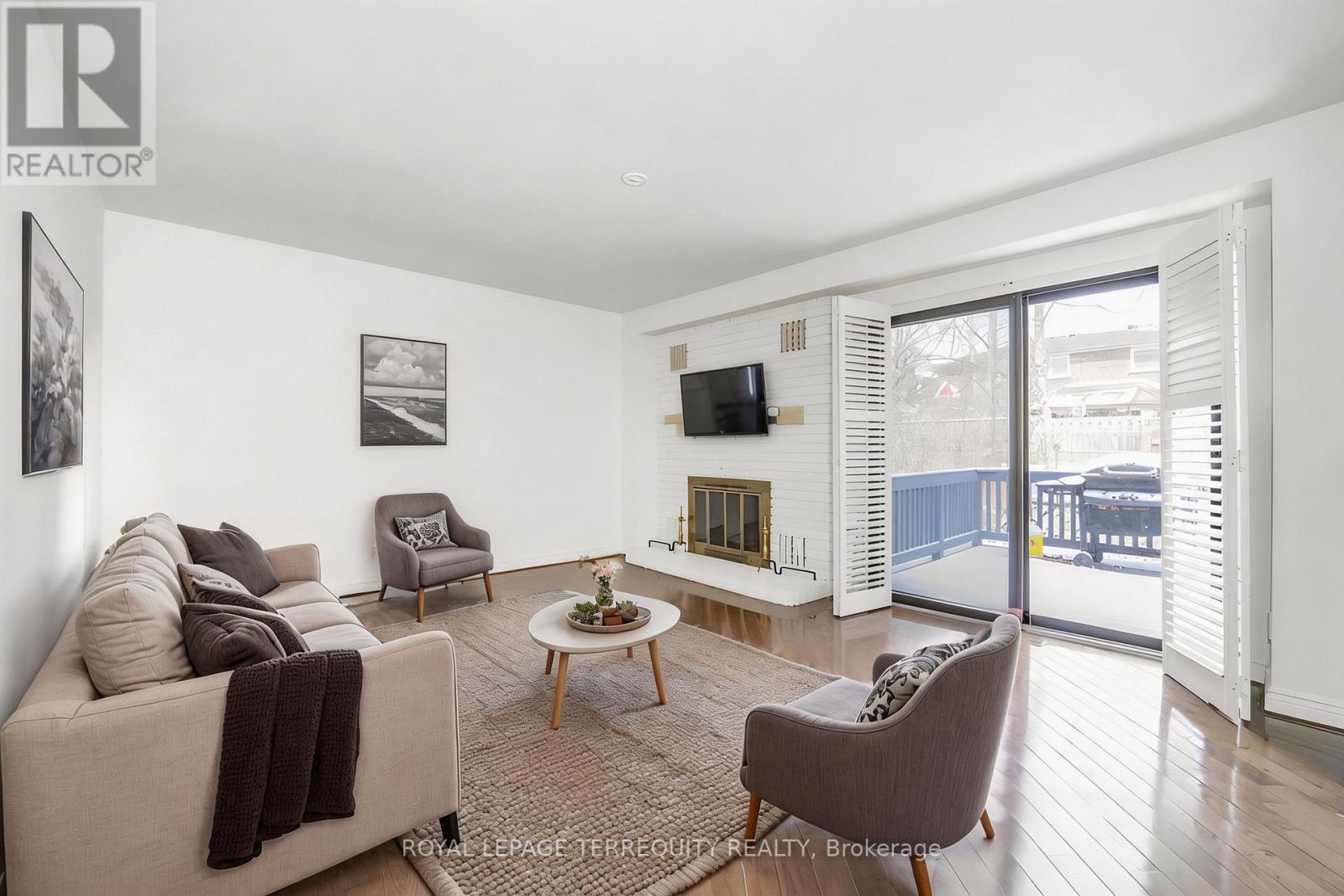 Upper - 51 Chiefswood Square, Toronto, Ontario  M1W 3A9 - Photo 13 - E13054058