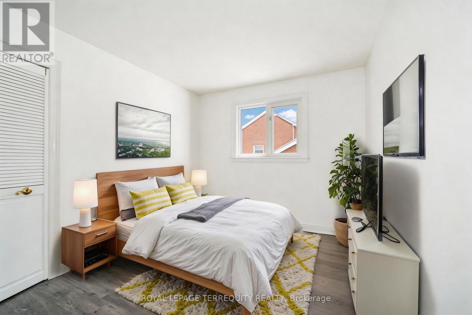 Upper - 51 Chiefswood Square, Toronto, Ontario  M1W 3A9 - Photo 23 - E13054058