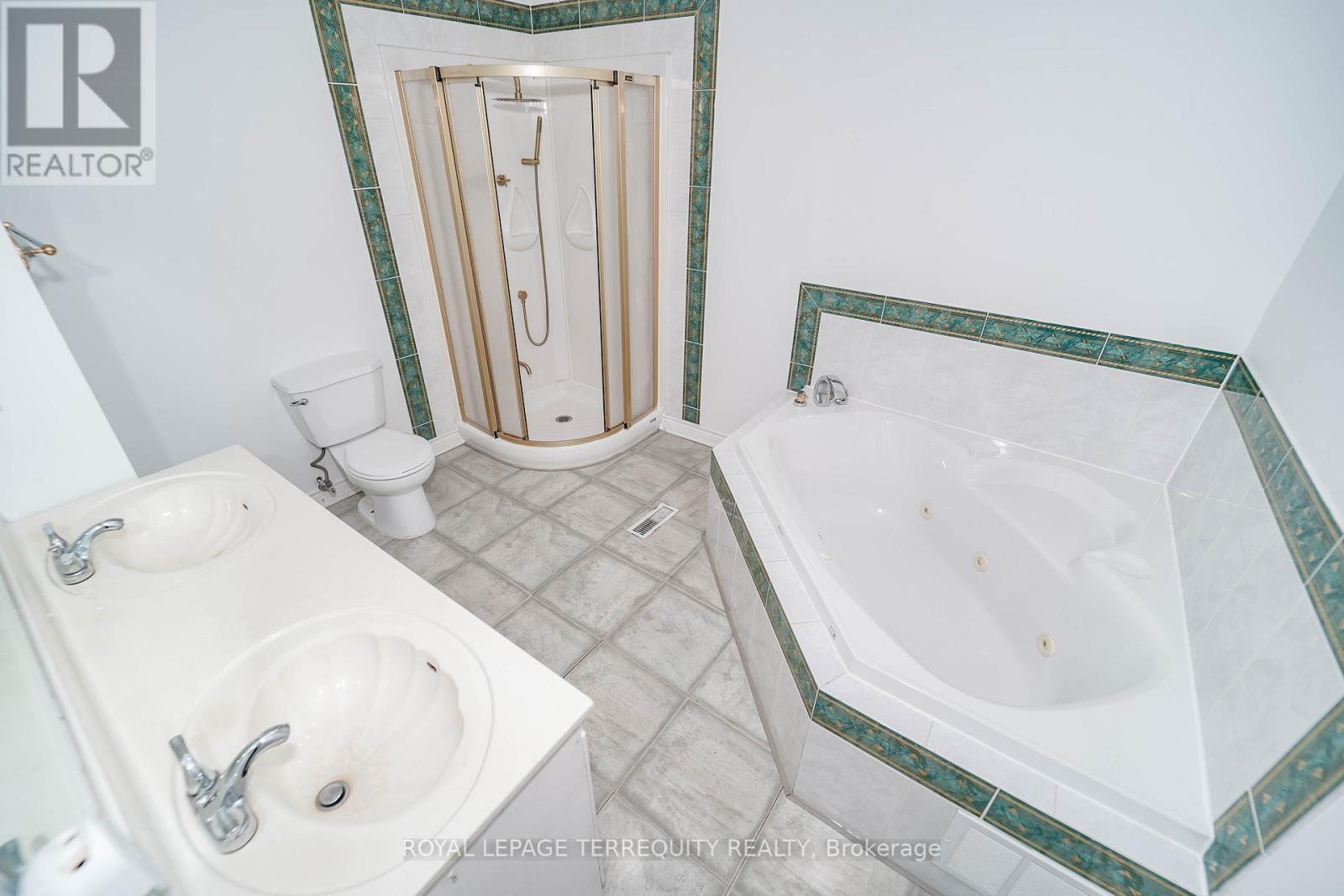 Upper - 51 Chiefswood Square, Toronto, Ontario  M1W 3A9 - Photo 26 - E13054058