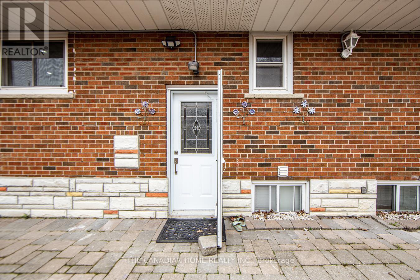 70 Moraine Hill Bsmt Drive, Toronto, Ontario  M1T 2A2 - Photo 40 - E13054098