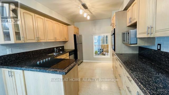 35 Davies Crescent, Whitby, Ontario  L1N 8X4 - Photo 7 - E13054116