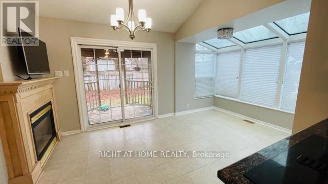 35 Davies Crescent, Whitby, Ontario  L1N 8X4 - Photo 8 - E13054116