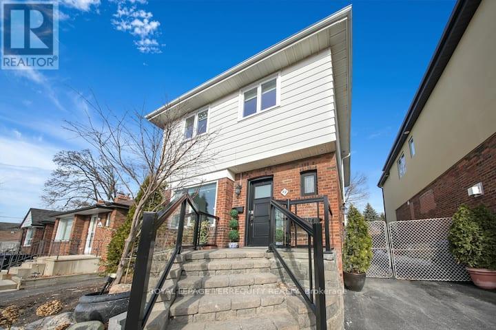 MAIN - 49 MANDERLEY DRIVE, Toronto, Ontario