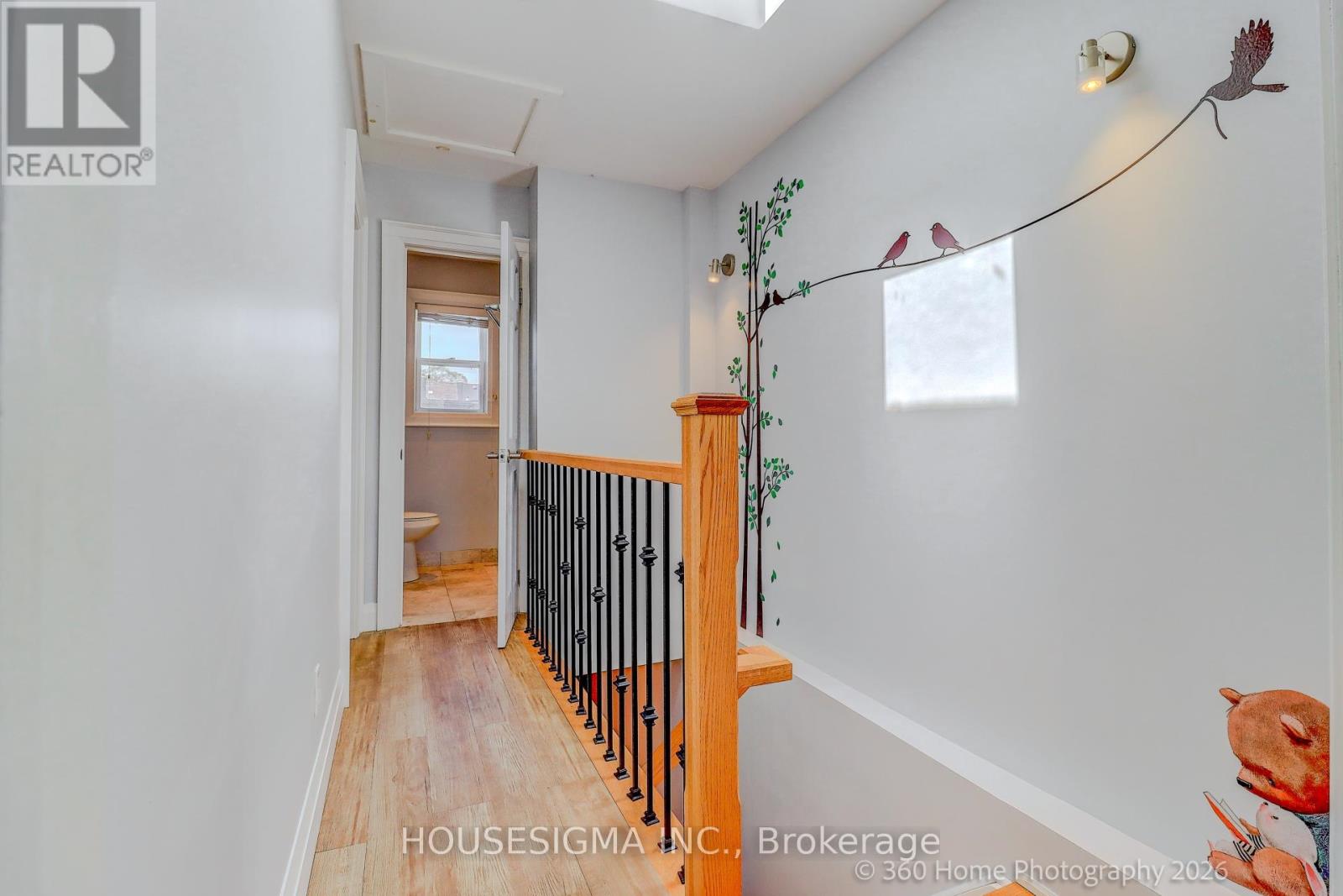 82 Redwood Avenue, Toronto, Ontario  M4L 2S6 - Photo 15 - E13054256