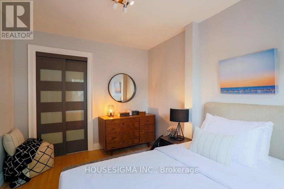 82 Redwood Avenue, Toronto, Ontario  M4L 2S6 - Photo 19 - E13054256