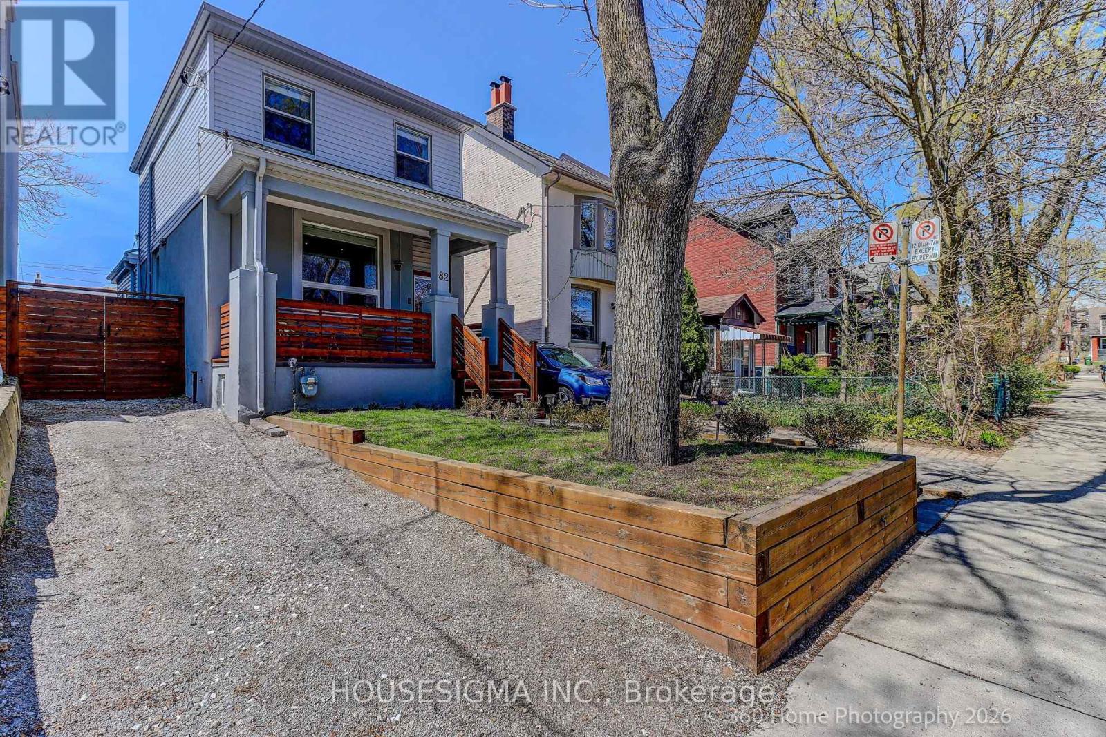 82 Redwood Avenue, Toronto, Ontario  M4L 2S6 - Photo 2 - E13054256