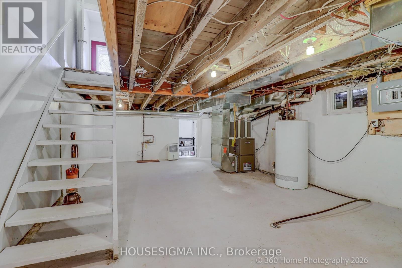 82 Redwood Avenue, Toronto, Ontario  M4L 2S6 - Photo 23 - E13054256