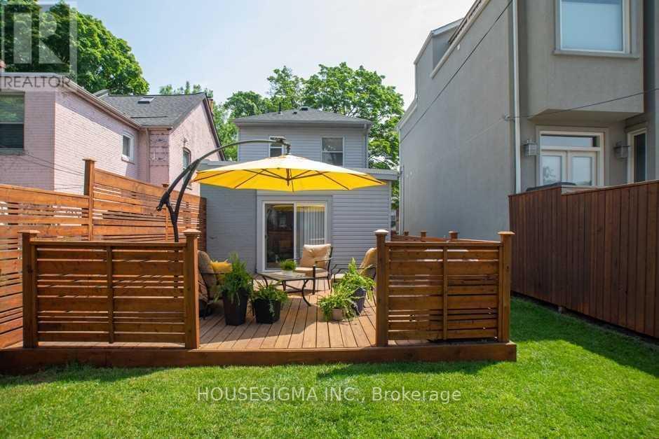 82 Redwood Avenue, Toronto, Ontario  M4L 2S6 - Photo 27 - E13054256