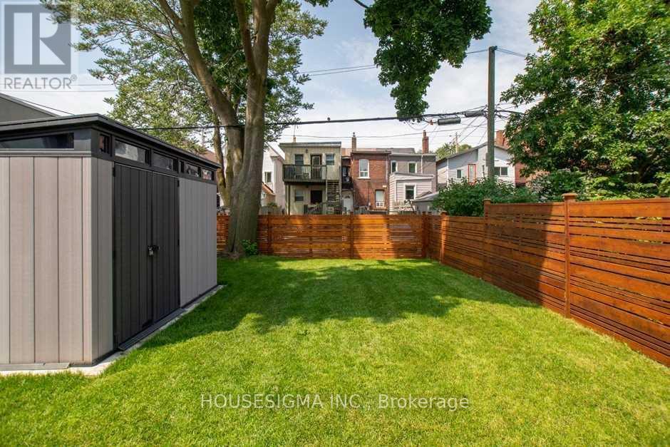 82 Redwood Avenue, Toronto, Ontario  M4L 2S6 - Photo 28 - E13054256