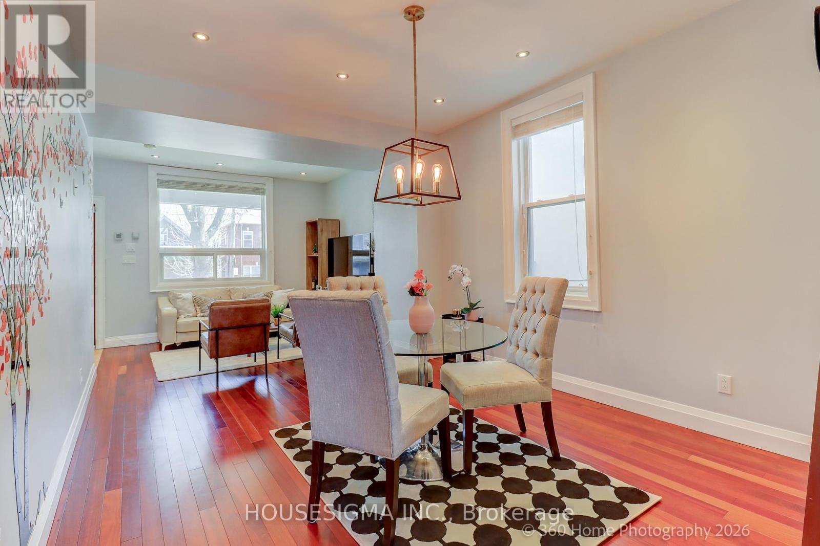 82 Redwood Avenue, Toronto, Ontario  M4L 2S6 - Photo 9 - E13054256