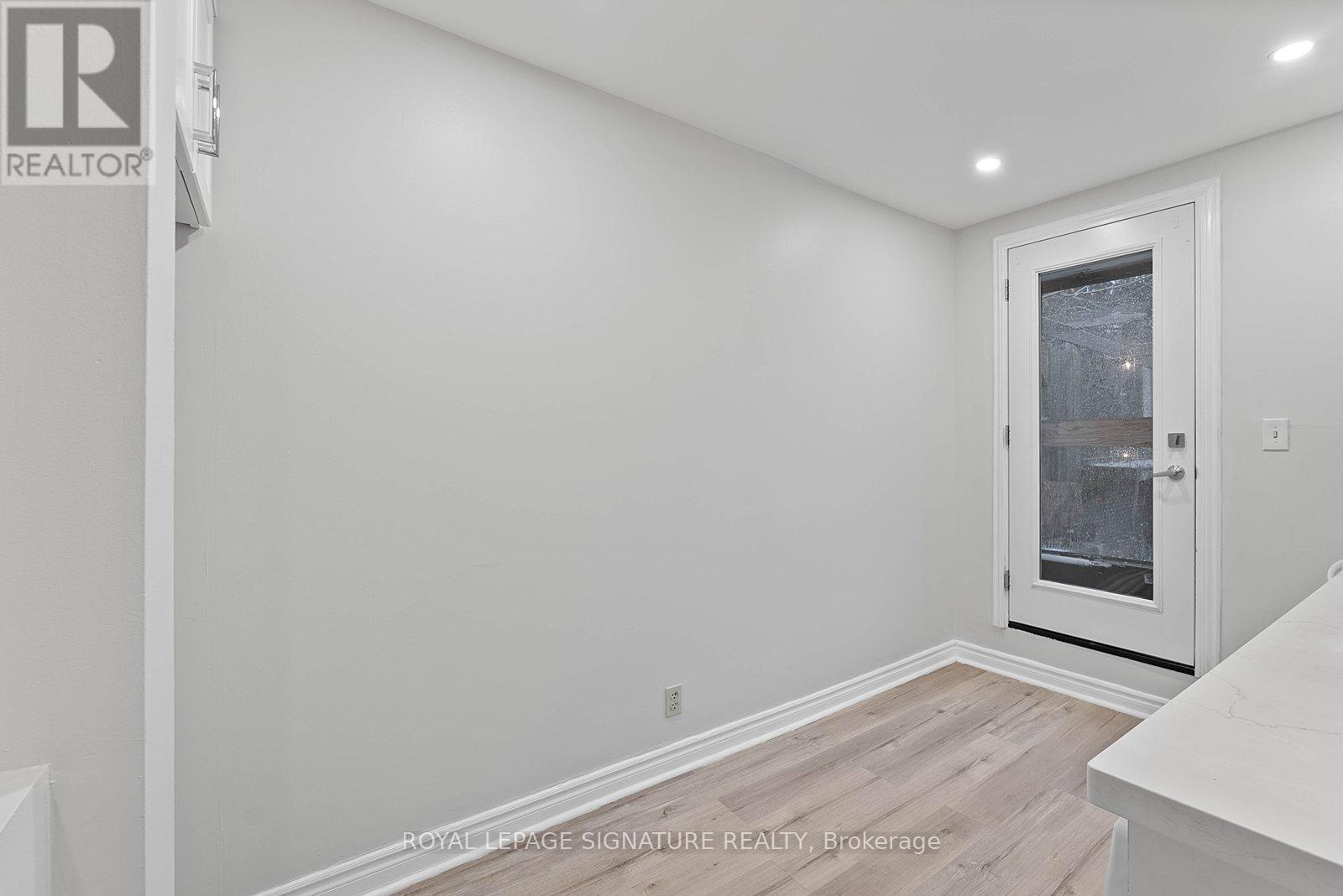 2 - 233 Greenwood Avenue, Toronto, Ontario  M4L 2R4 - Photo 3 - E13054274