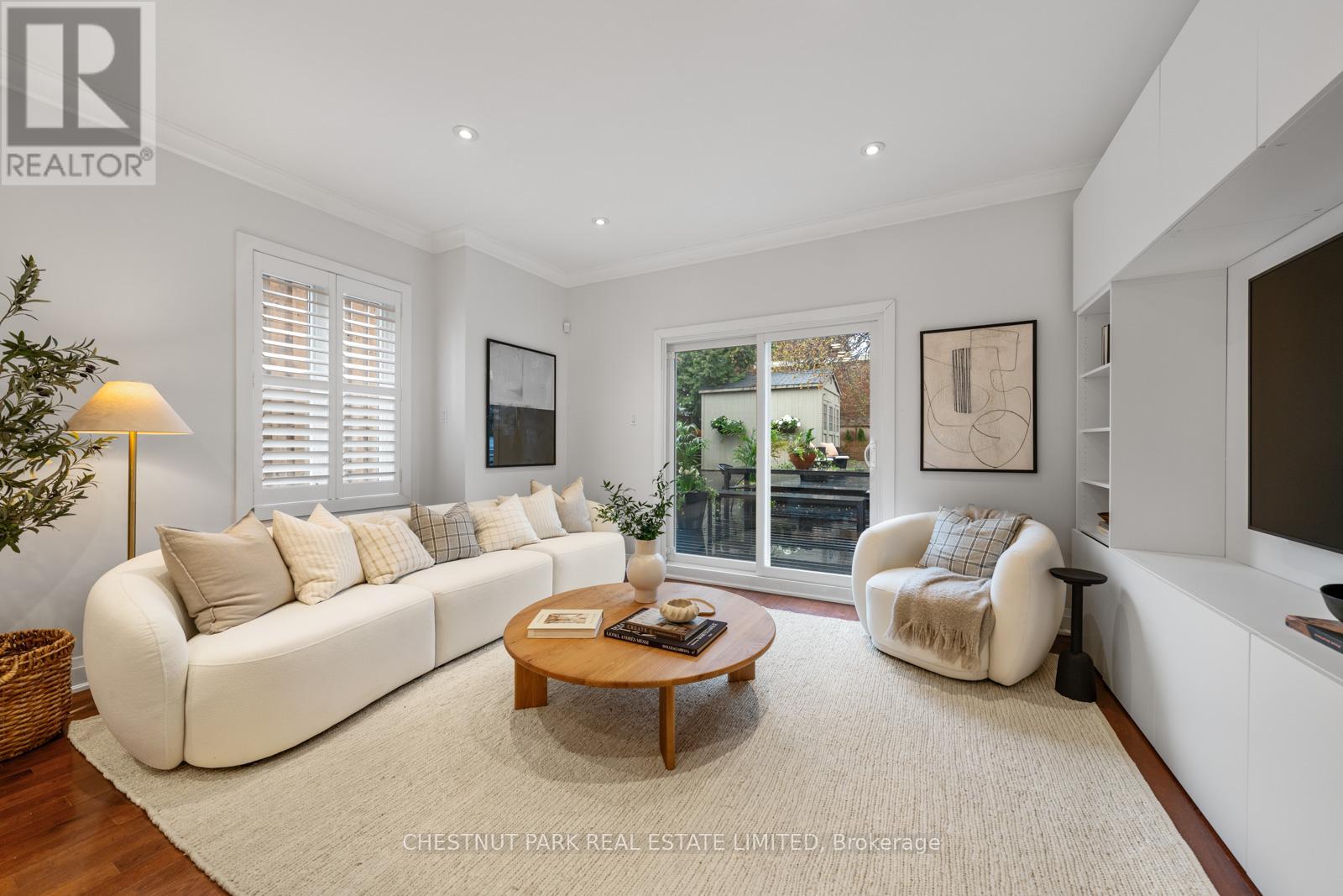 146 Boulton Avenue, Toronto, Ontario  M4M 2J7 - Photo 12 - E13054298