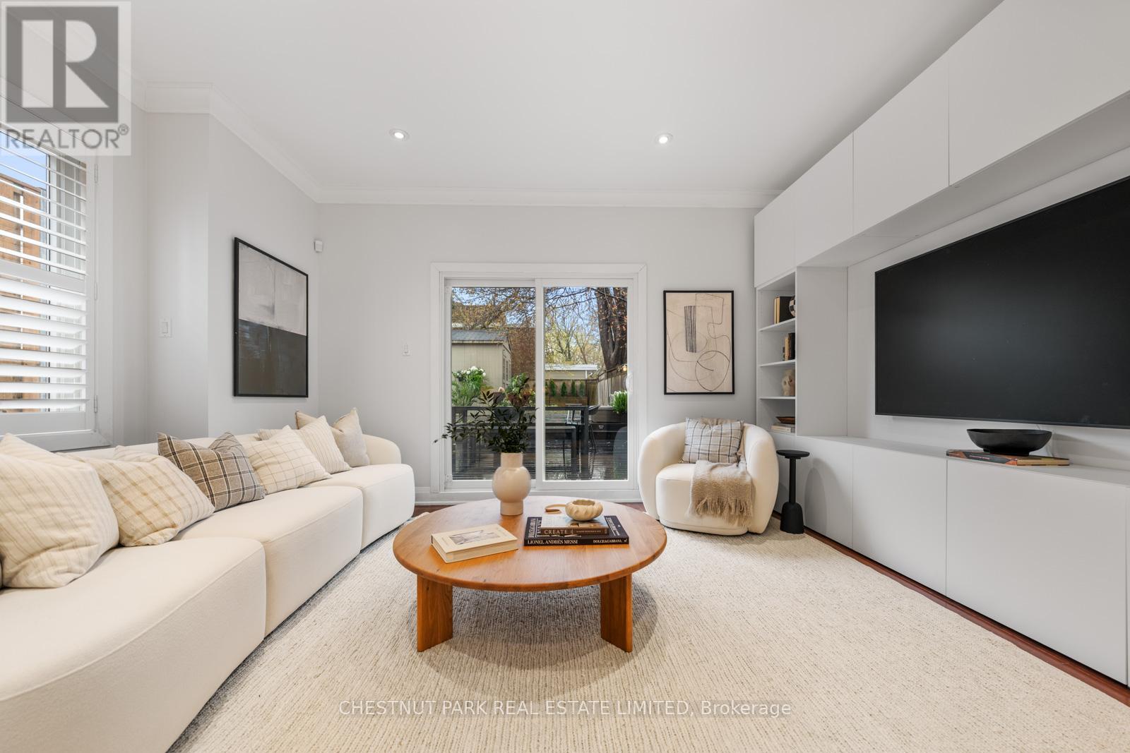 146 Boulton Avenue, Toronto, Ontario  M4M 2J7 - Photo 13 - E13054298