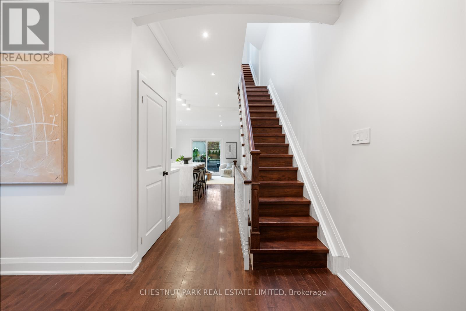 146 Boulton Avenue, Toronto, Ontario  M4M 2J7 - Photo 16 - E13054298