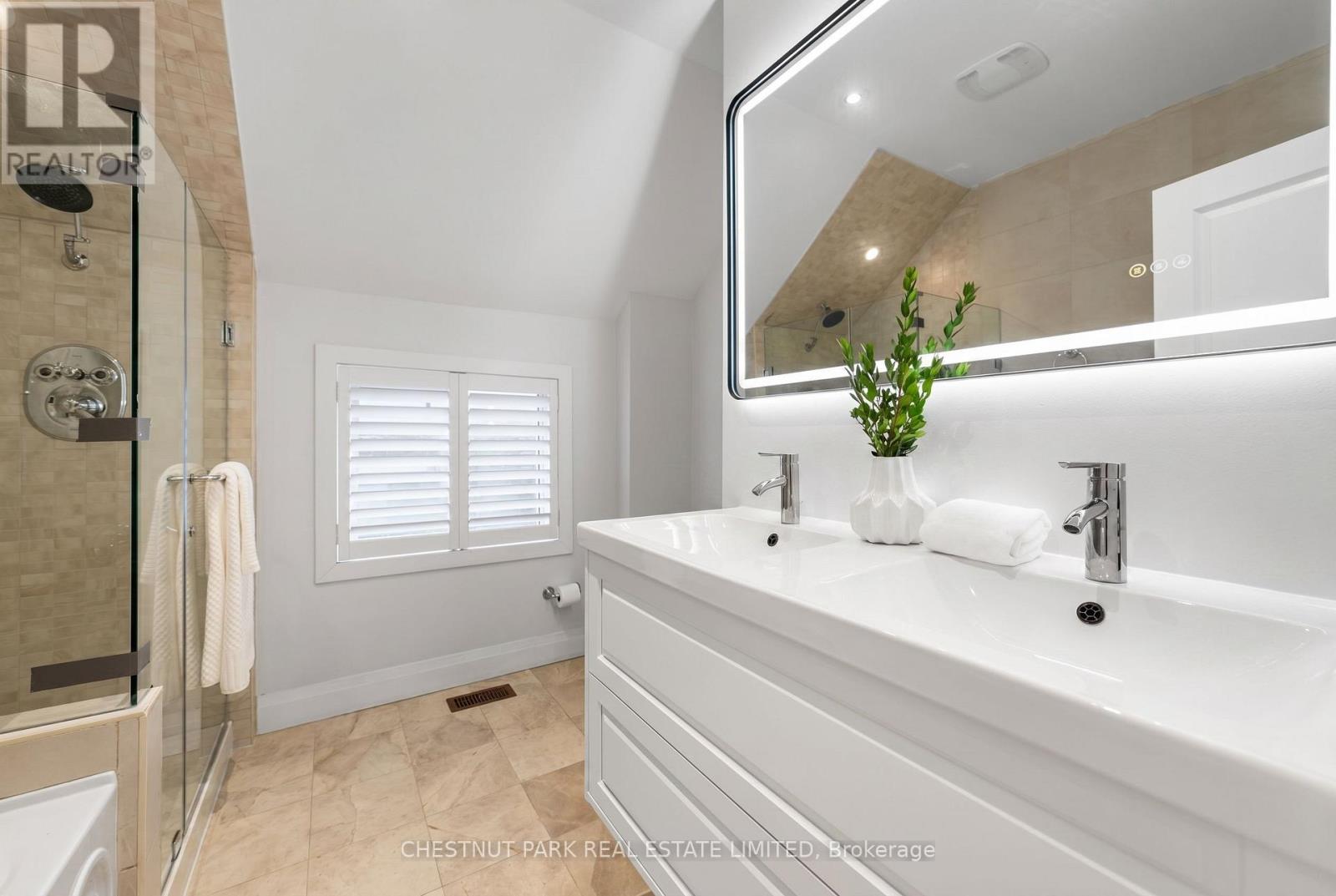 146 Boulton Avenue, Toronto, Ontario  M4M 2J7 - Photo 21 - E13054298