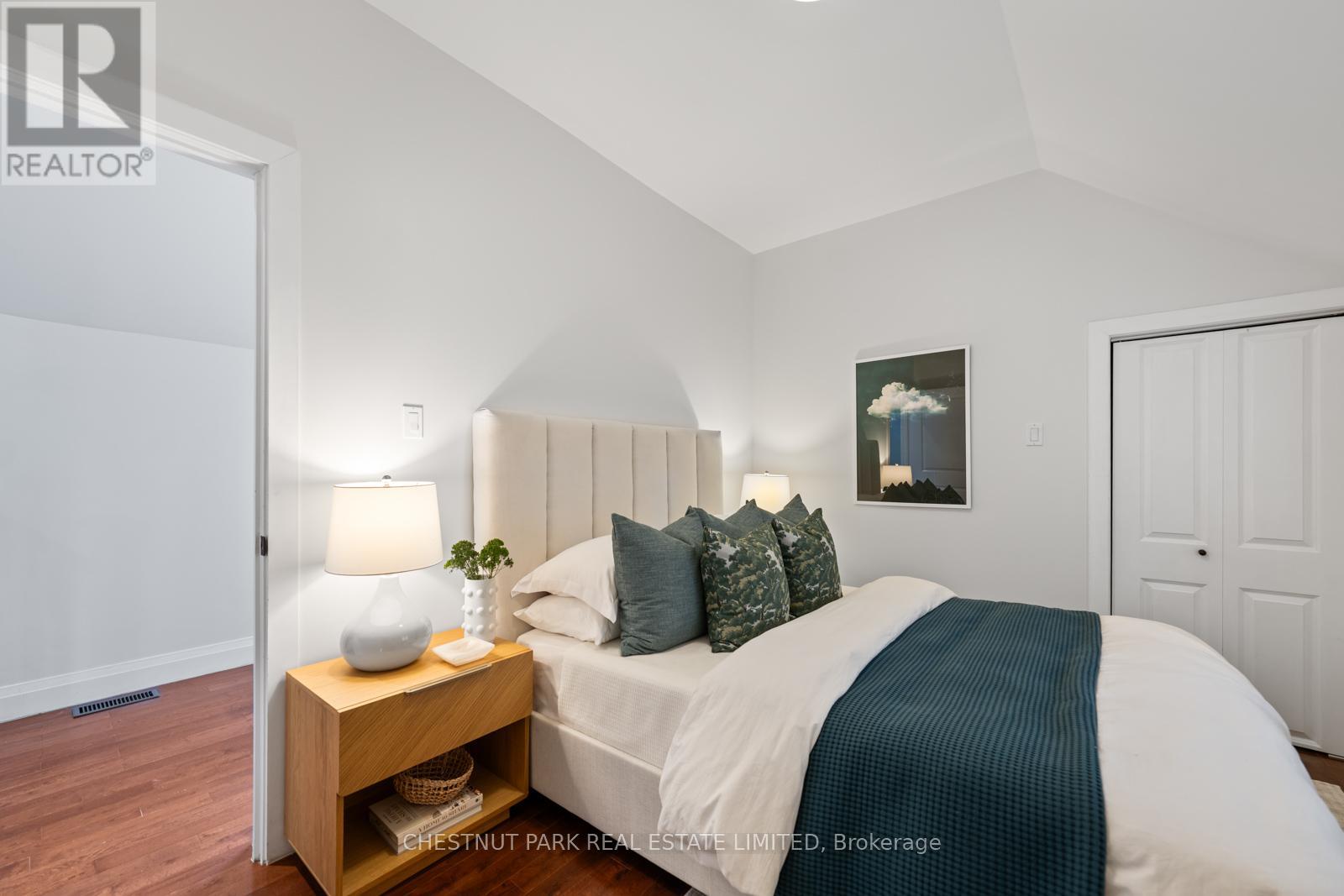 146 Boulton Avenue, Toronto, Ontario  M4M 2J7 - Photo 25 - E13054298