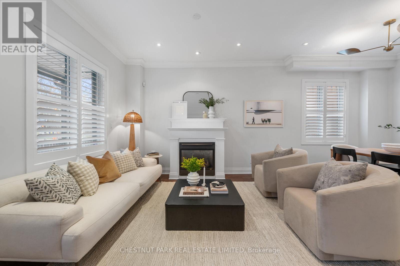 146 Boulton Avenue, Toronto, Ontario  M4M 2J7 - Photo 3 - E13054298