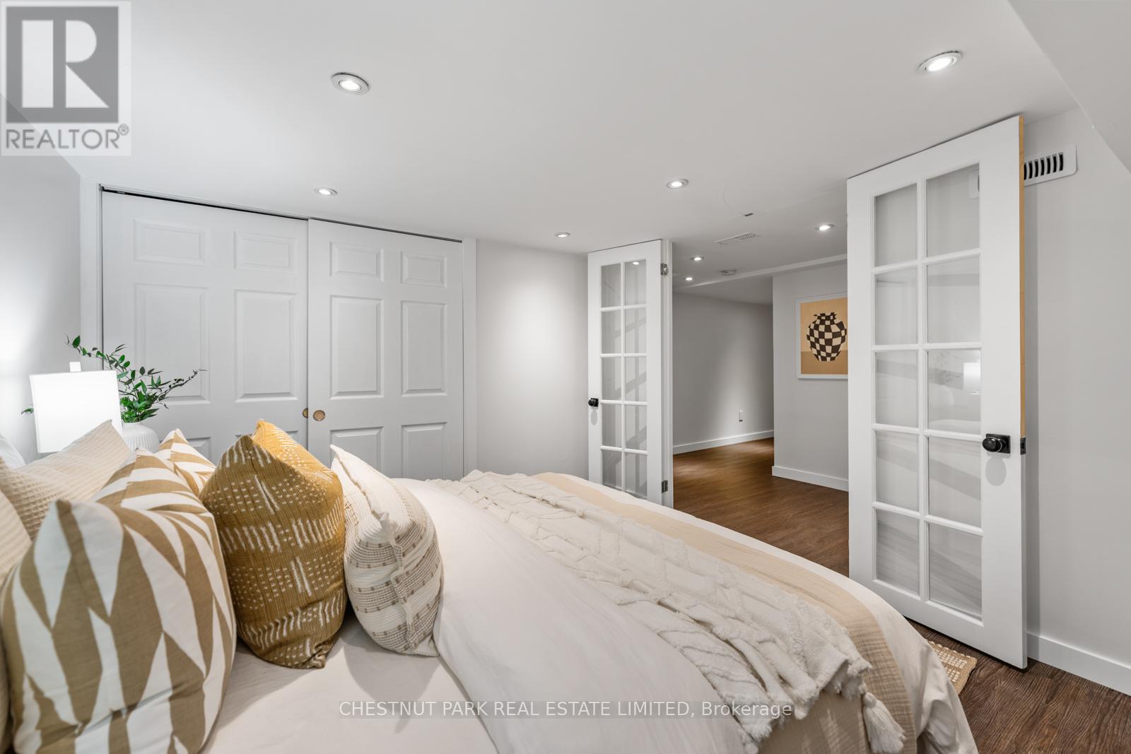 146 Boulton Avenue, Toronto, Ontario  M4M 2J7 - Photo 35 - E13054298