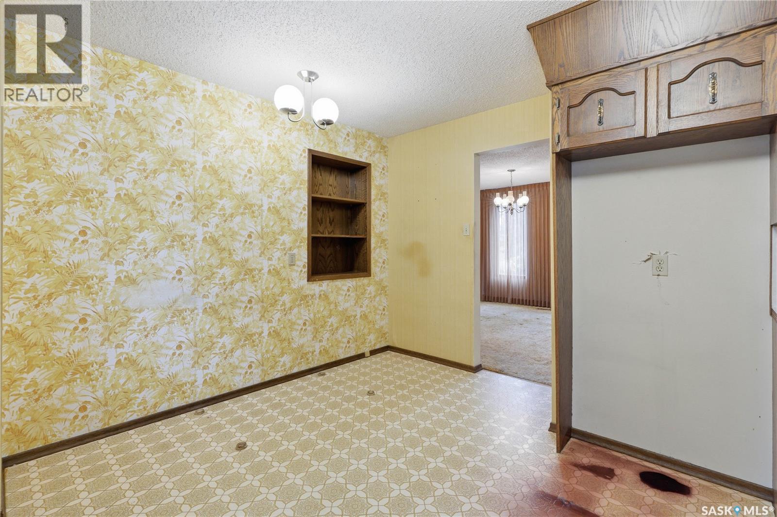 203 Huron Court, Saskatoon, Saskatchewan  S7K 4E9 - Photo 11 - SK034132