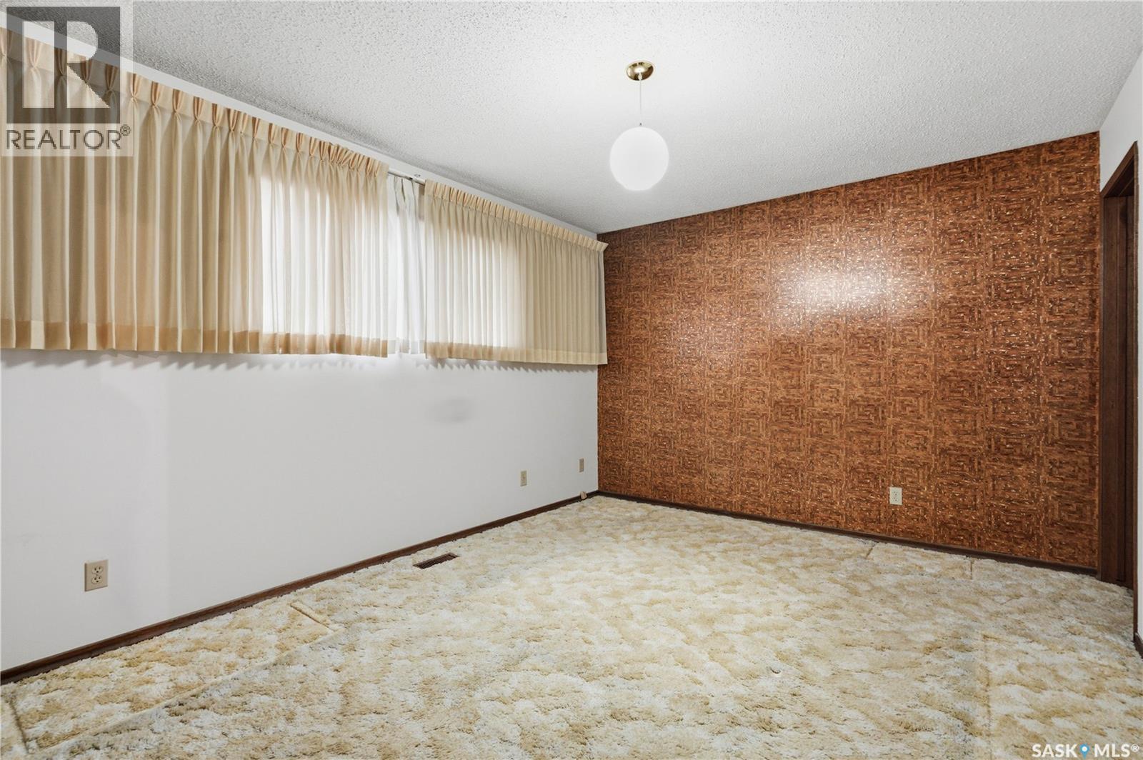 203 Huron Court, Saskatoon, Saskatchewan  S7K 4E9 - Photo 19 - SK034132