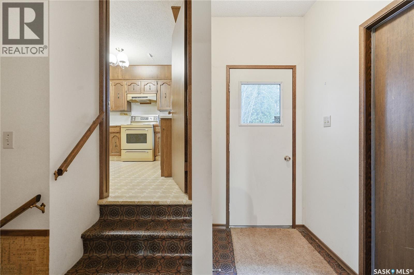 203 Huron Court, Saskatoon, Saskatchewan  S7K 4E9 - Photo 23 - SK034132