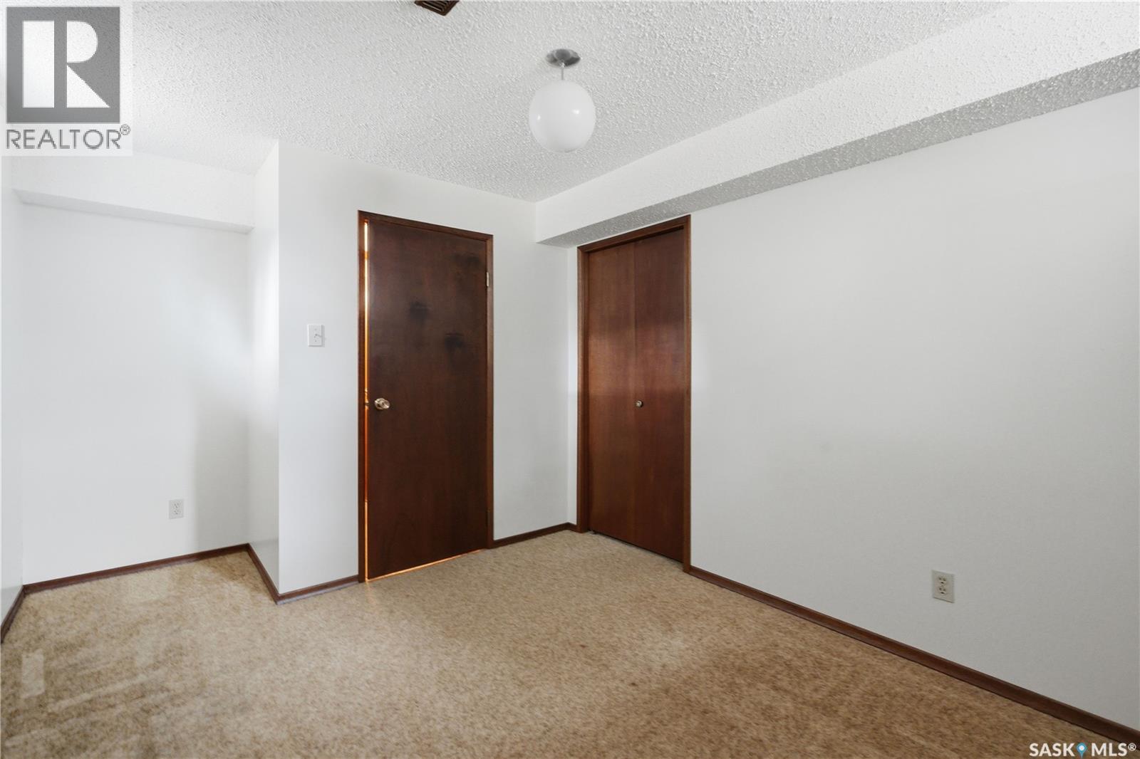 203 Huron Court, Saskatoon, Saskatchewan  S7K 4E9 - Photo 34 - SK034132