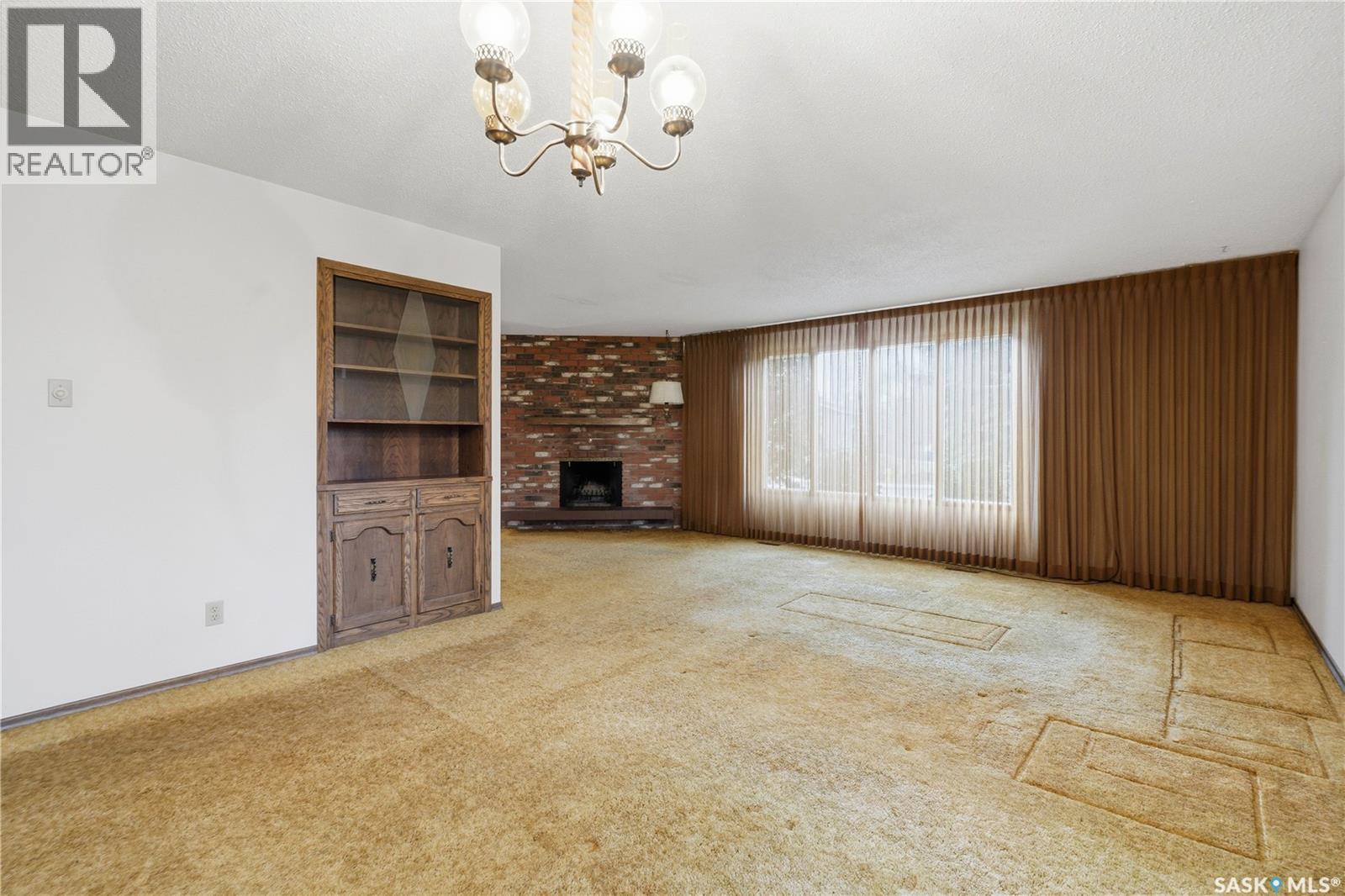 203 Huron Court, Saskatoon, Saskatchewan  S7K 4E9 - Photo 7 - SK034132