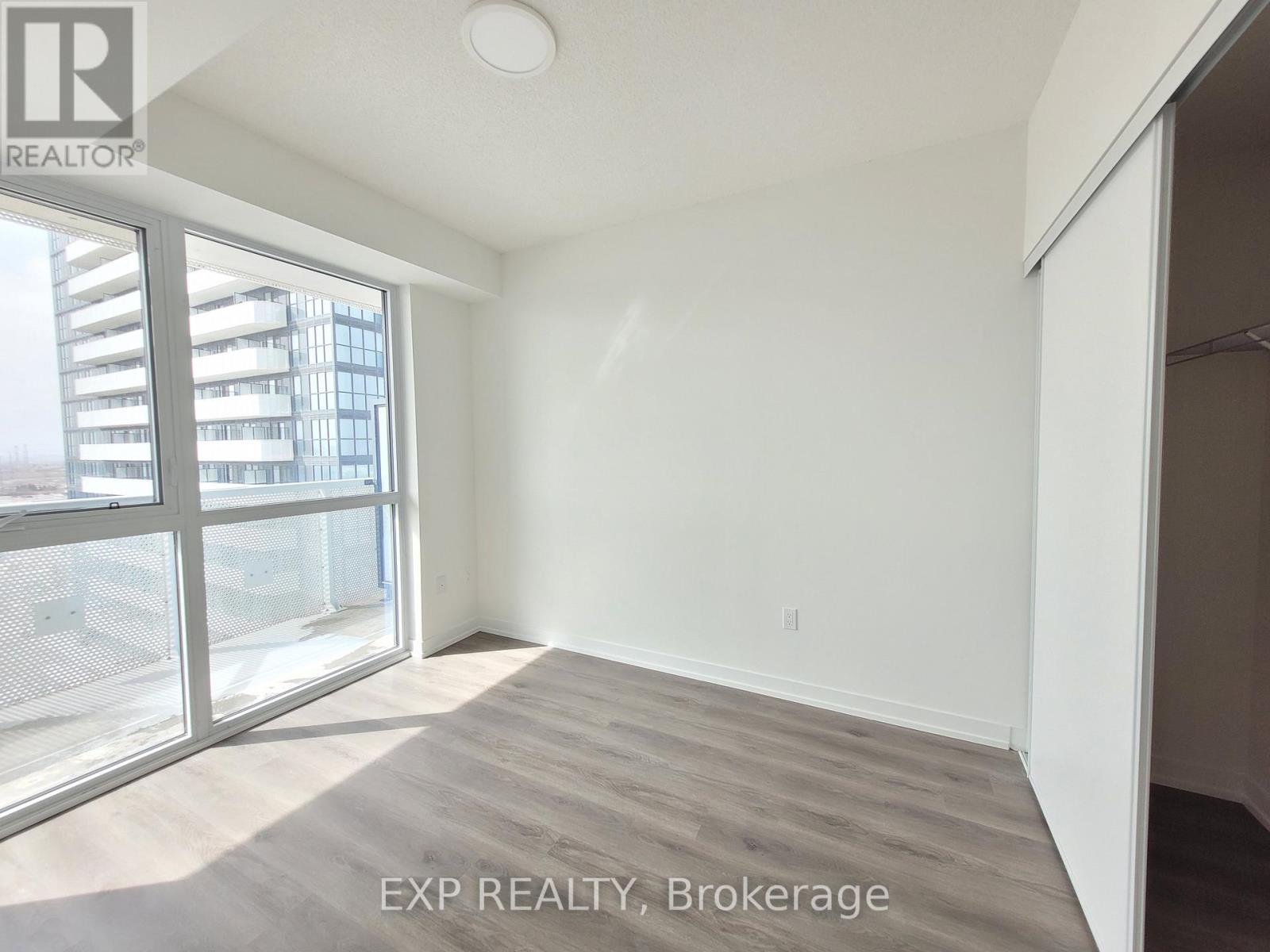 1005 - 225 Commerce Street, Vaughan (Vaughan Corporate Centre), Ontario  L4K 5Z7 - Photo 2 - N13054314