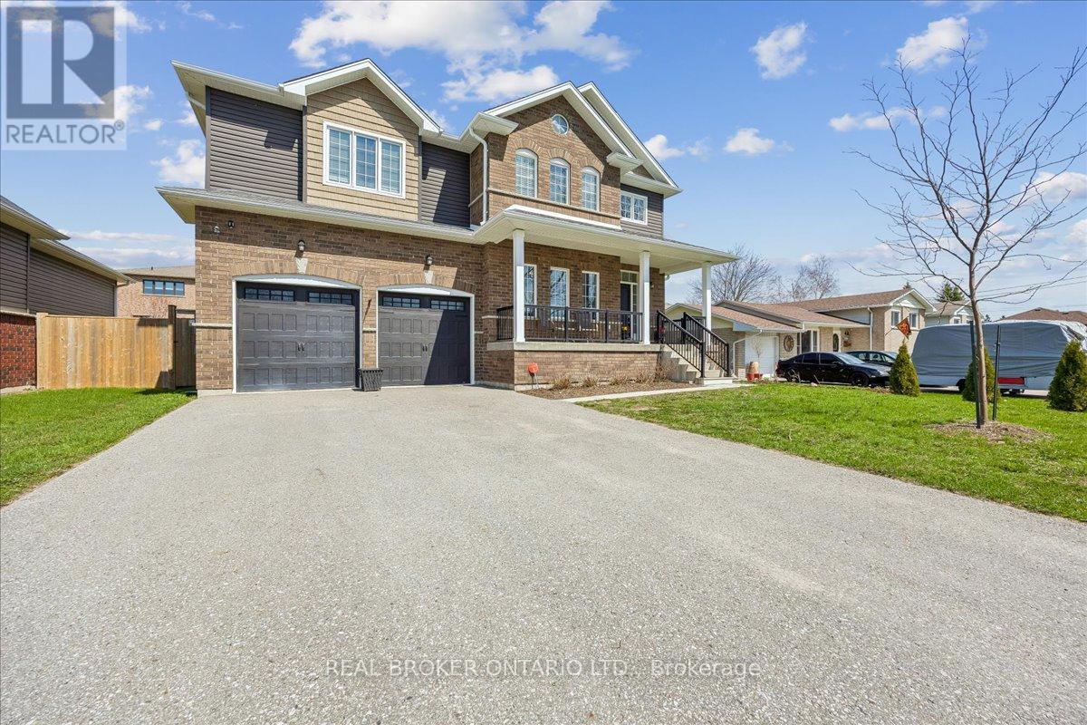 215 CENTRE STREET, Clearview, Ontario