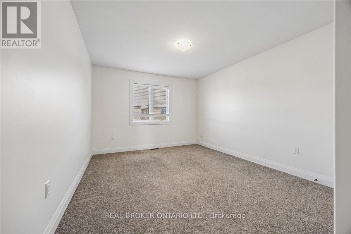 215 Centre Street, Clearview, Ontario  L0M 1S0 - Photo 18 - S13054304