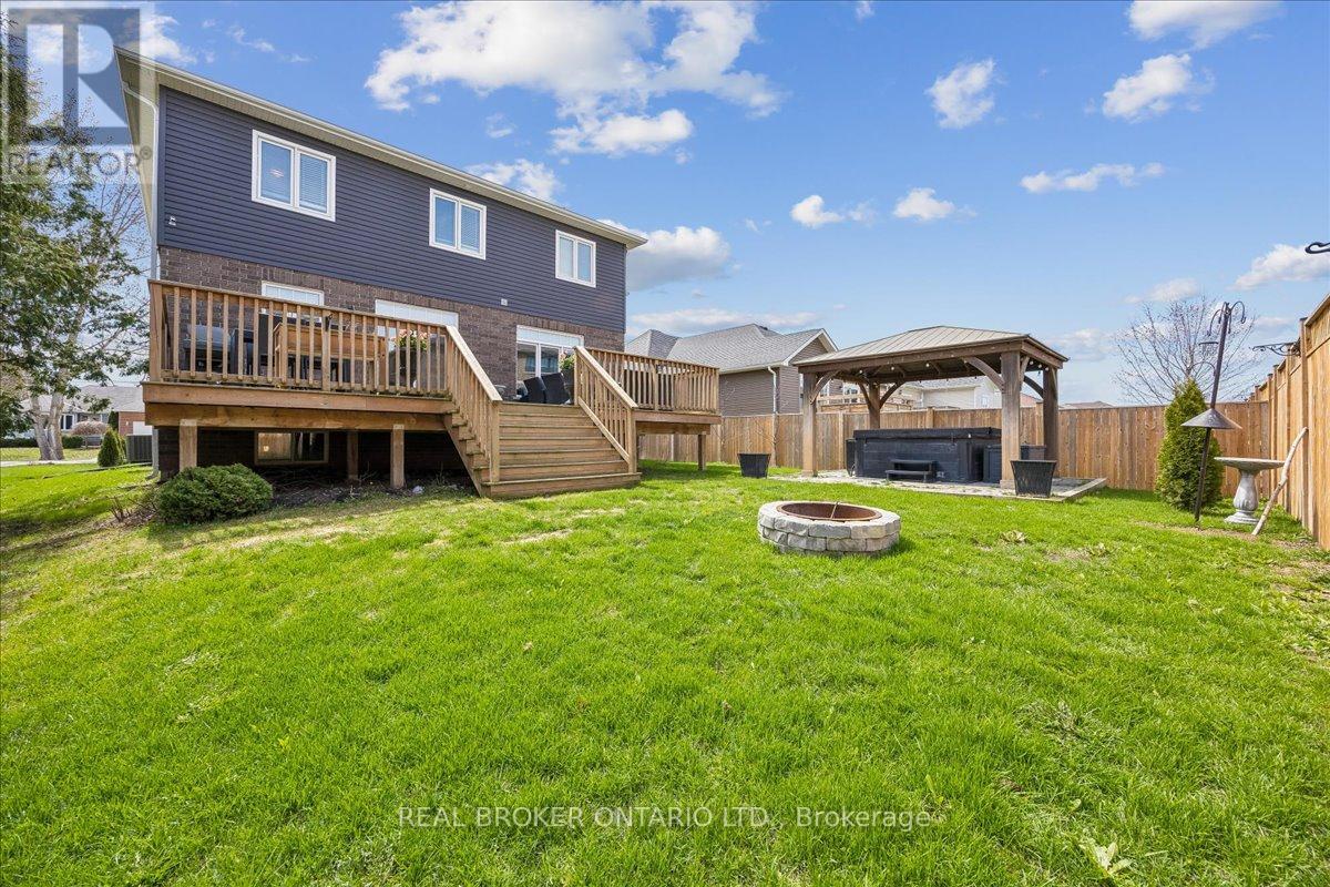 215 Centre Street, Clearview, Ontario  L0M 1S0 - Photo 25 - S13054304