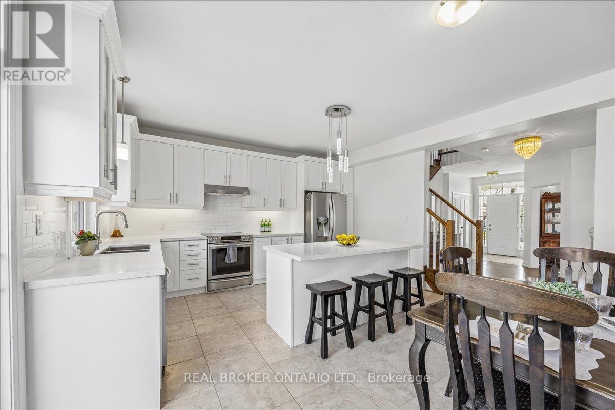 215 Centre Street, Clearview, Ontario  L0M 1S0 - Photo 8 - S13054304