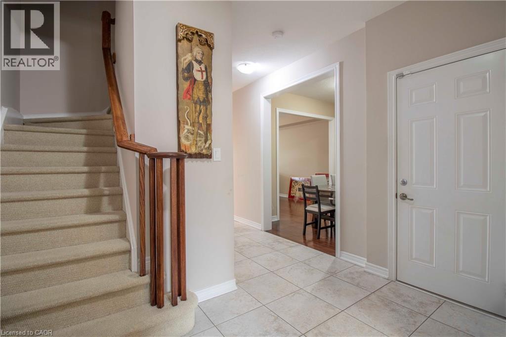 35 Oakhaven Place, Hamilton, Ontario  L0K 0B6 - Photo 4 - 40825061