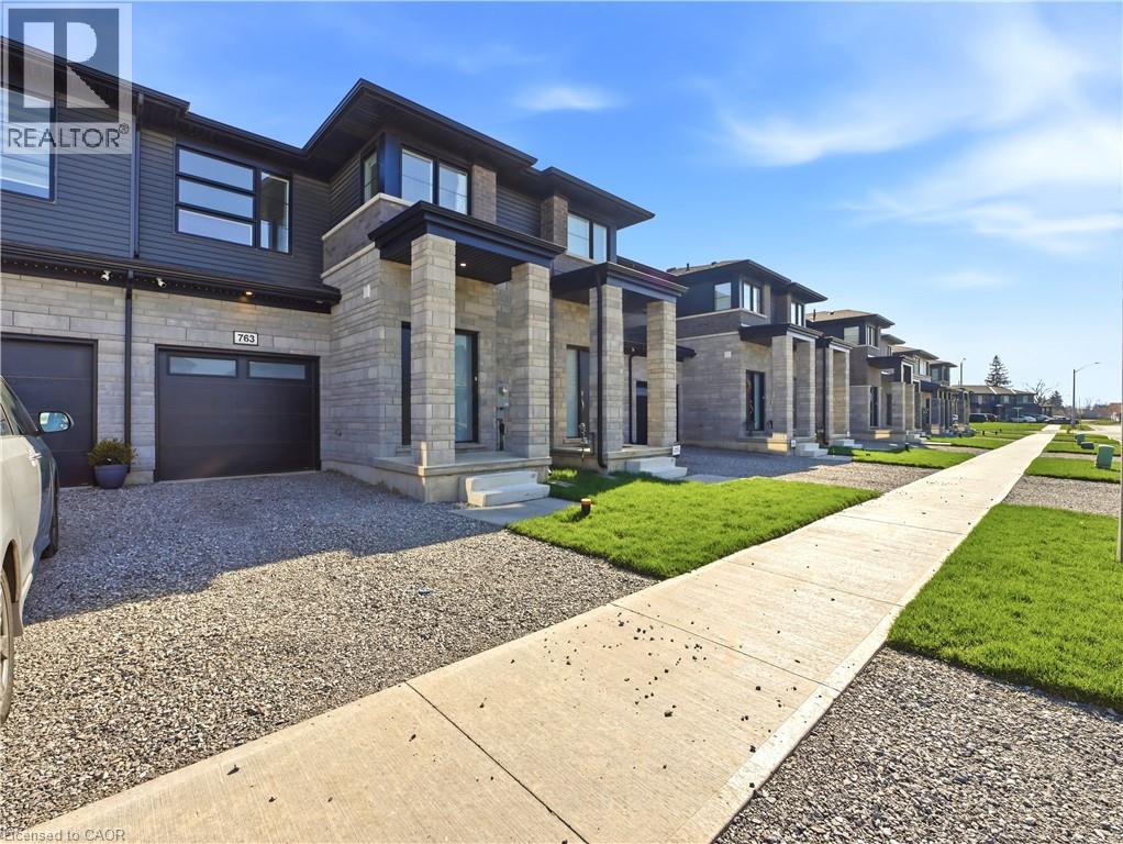 763 Bradford Avenue, Fort Erie, Ontario  L2A 0H3 - Photo 3 - 40824975