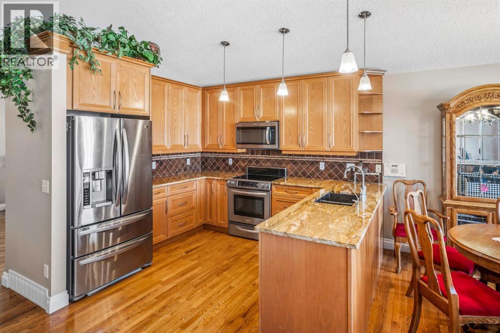 180 Hidden Vale Close Nw, Calgary, Alberta  T3A 5C7 - Photo 17 - A2285850