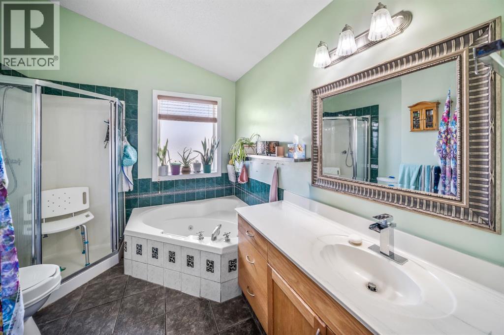 180 Hidden Vale Close Nw, Calgary, Alberta  T3A 5C7 - Photo 29 - A2285850