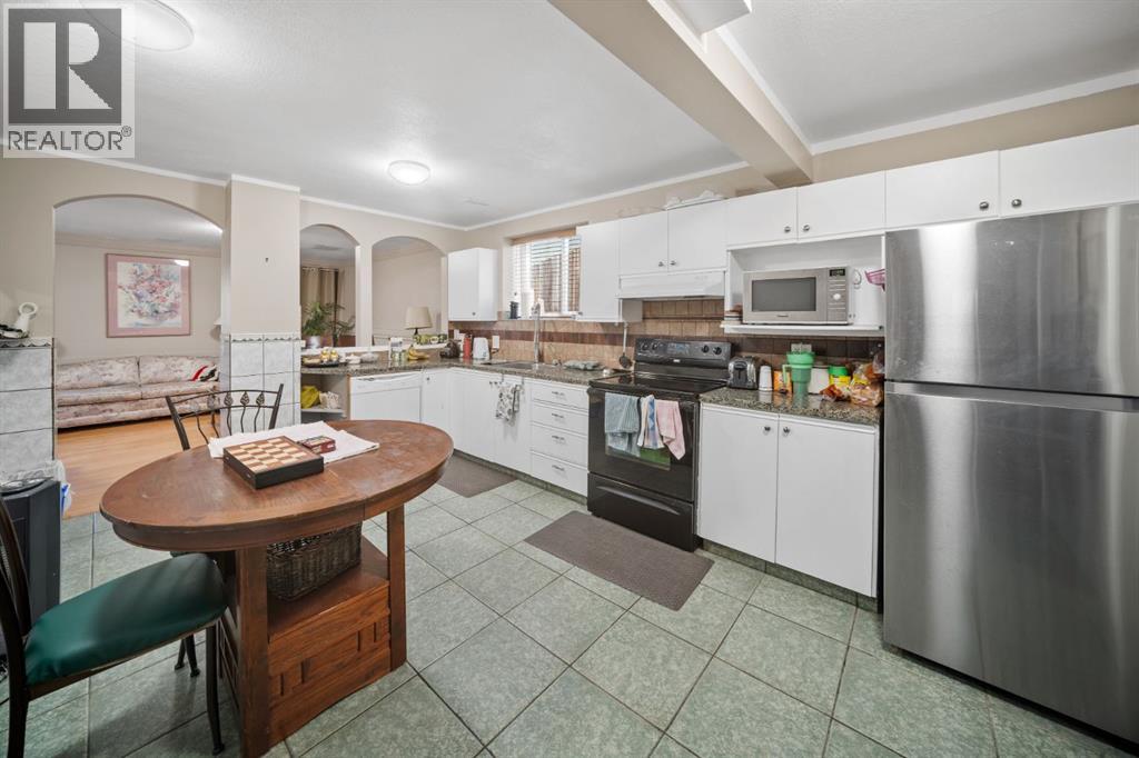 180 Hidden Vale Close Nw, Calgary, Alberta  T3A 5C7 - Photo 35 - A2285850